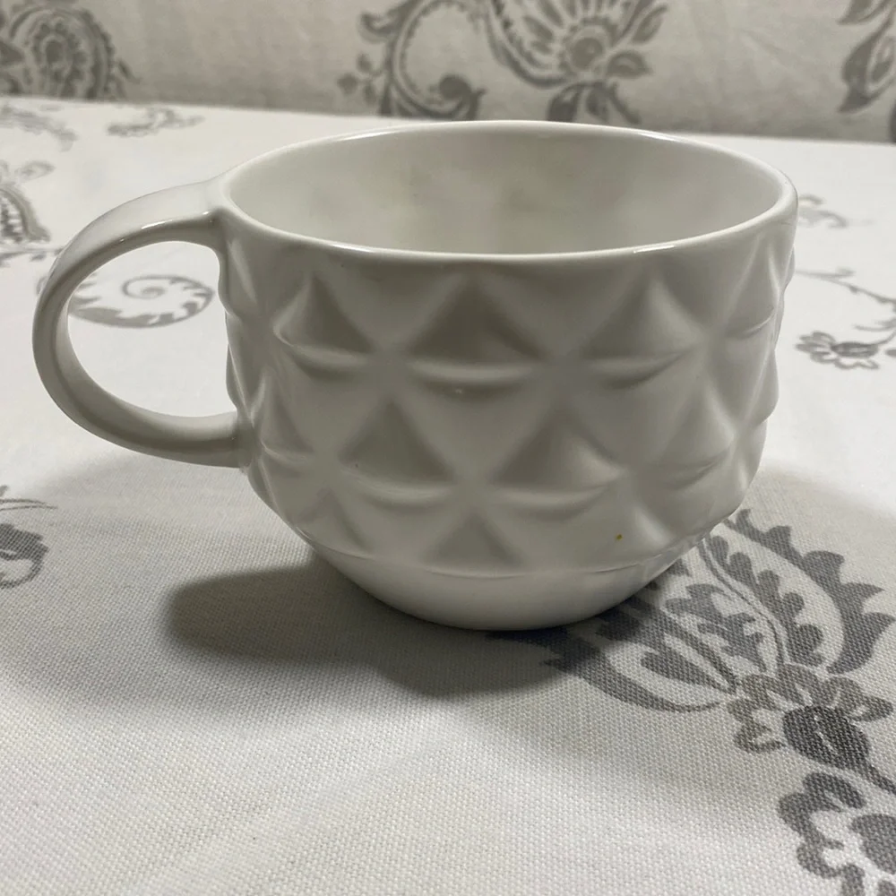 Starbucks Mug 3D White Mermaid Scales / Diamonds New‎ Bone China 2013